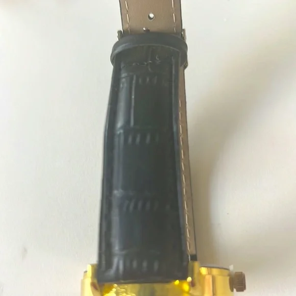 New ladies watch,black band, gold, white,black design.Complete with new battery - Picture 5 of 6